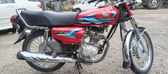 2024 model in lush Condition totally Original and sealed