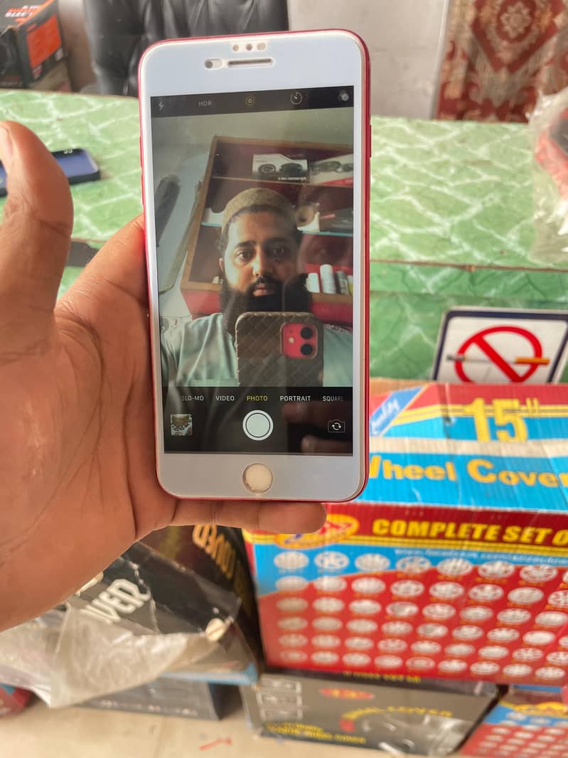 Apple iPhone 7 Plus 2