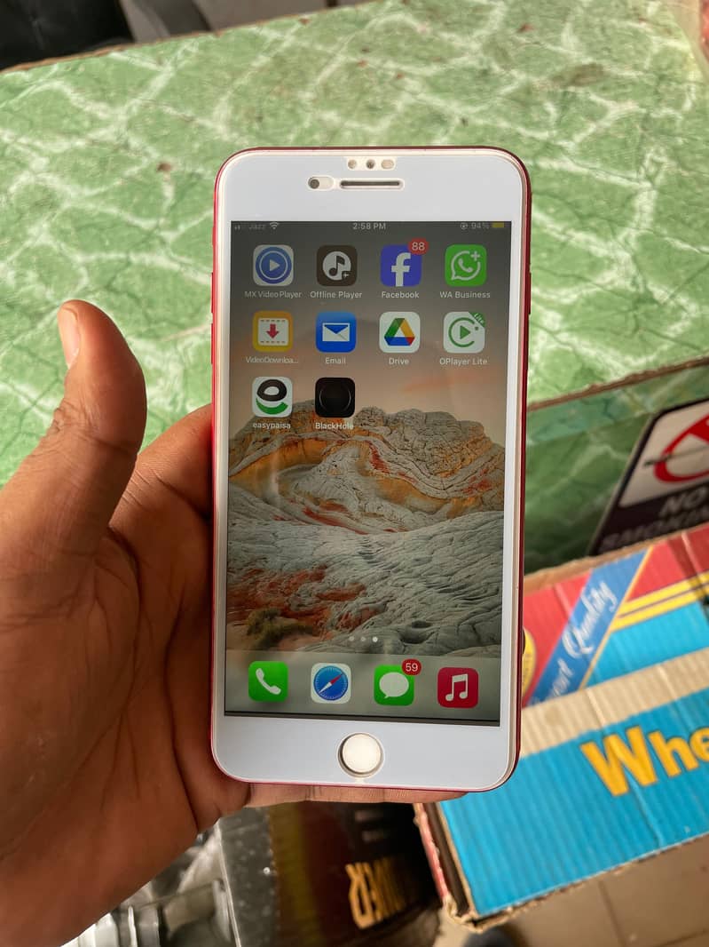 Apple iPhone 7 Plus 5