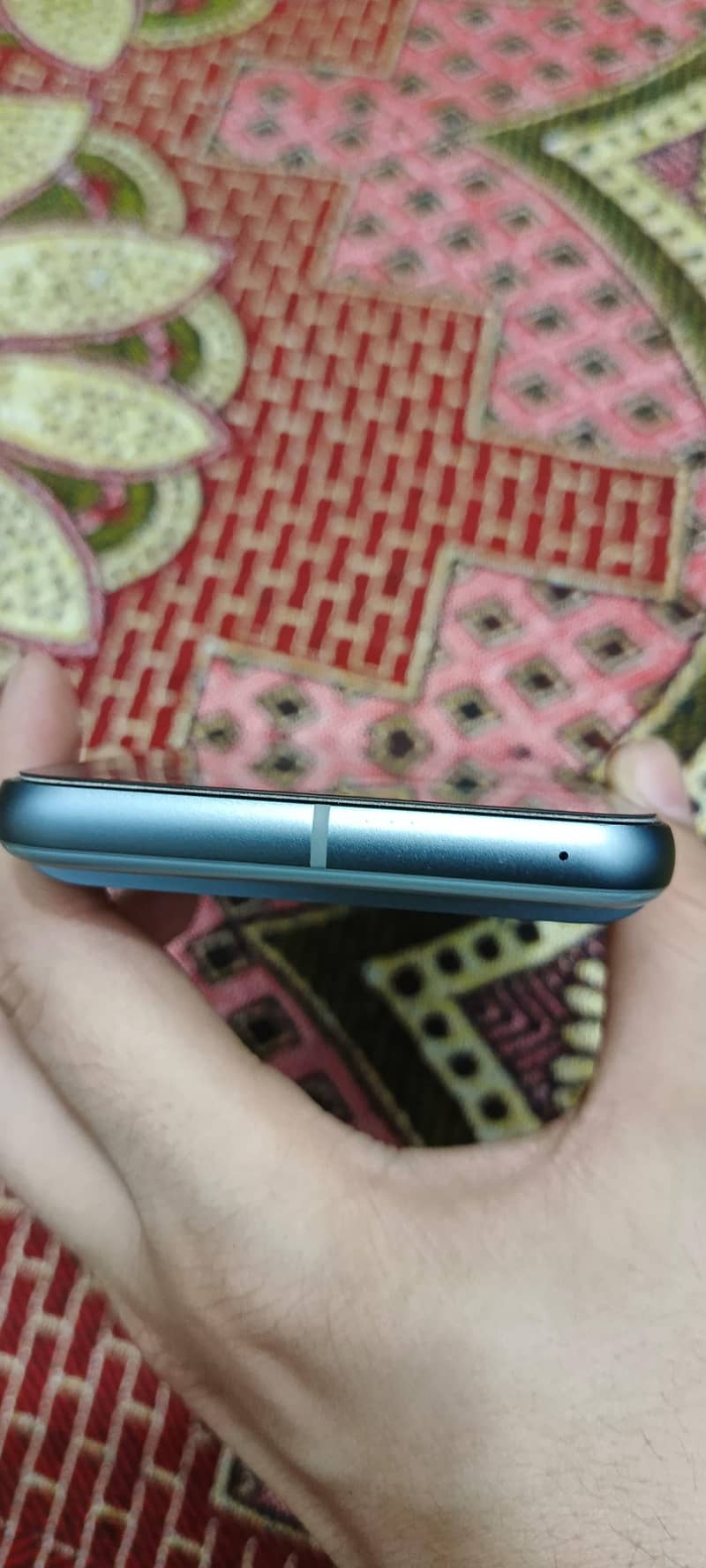 Google Pixel 8 4