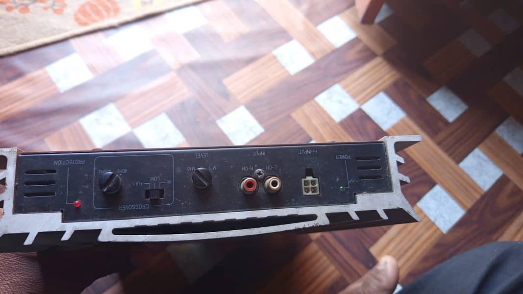amplifier 2