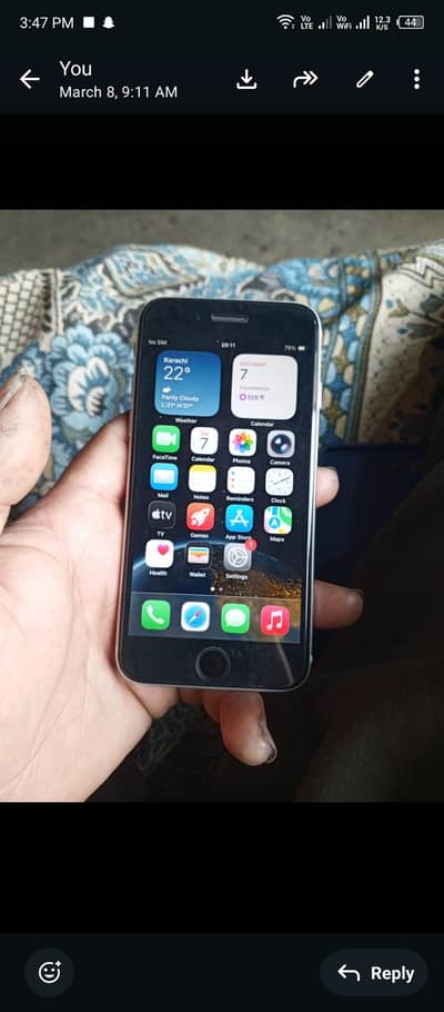 Apple iPhone SE