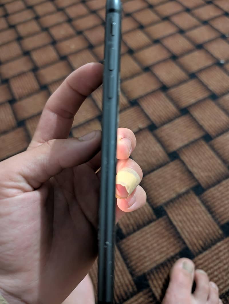 Apple iPhone 8 Plus 3