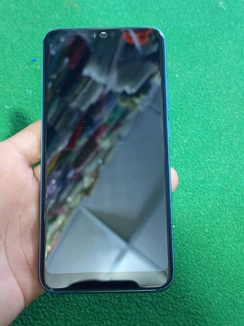 condition 8/10. patch mobile 1