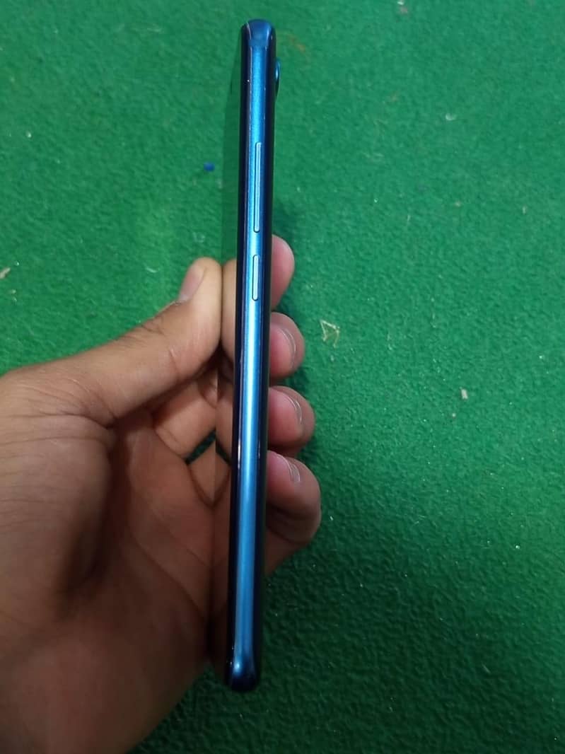 condition 8/10. patch mobile 2