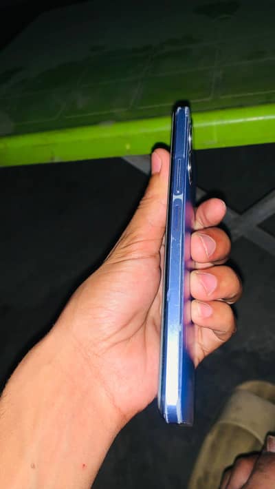 Vivo Y17s