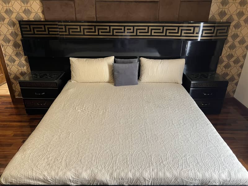 Versace bed 2