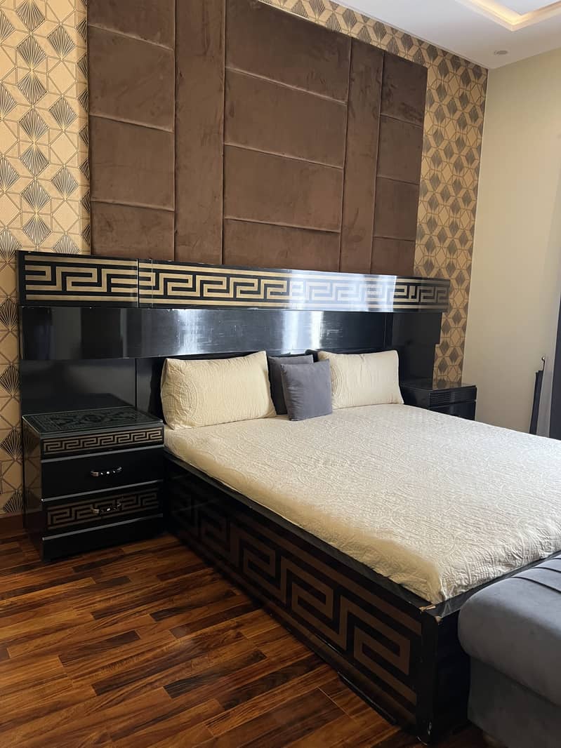 Versace bed 4