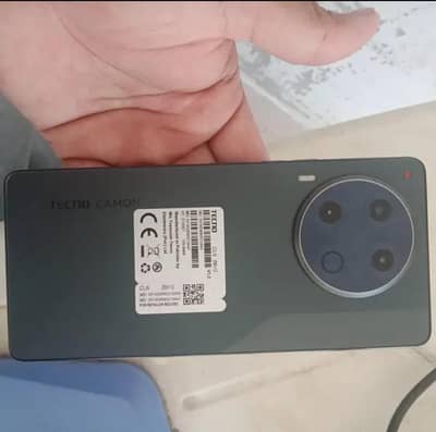 Tecno CAMON 30