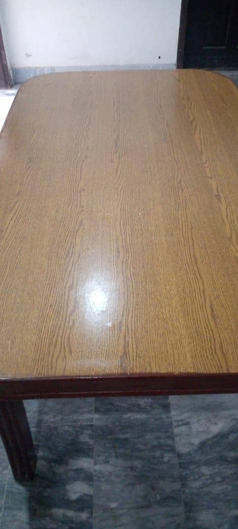 Dinnig Table 3