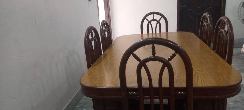 Dinnig Table 7
