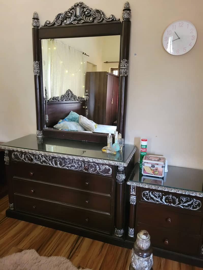 solid wood sheesham bed set 1