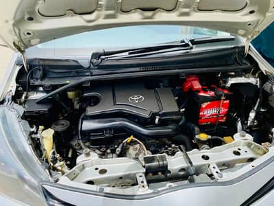 Toyota Vitz 2014