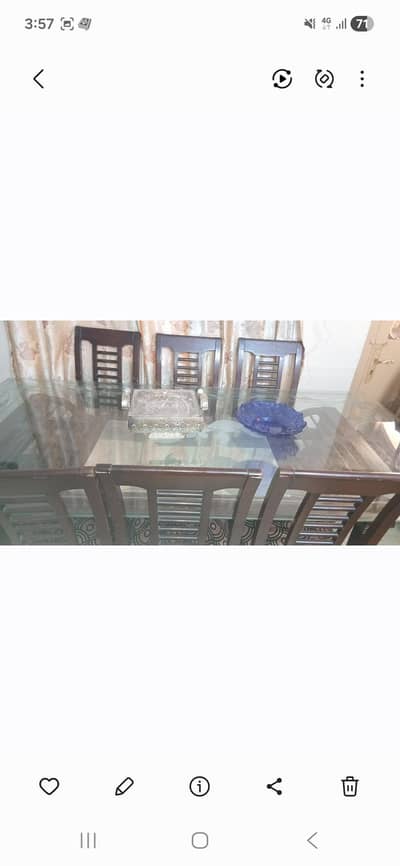 8 chairs wala Dining table