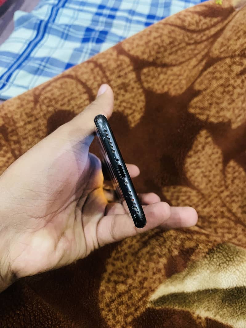 Apple iPhone 7 5