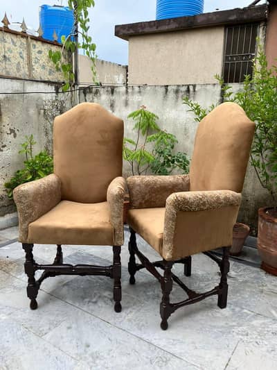 BEDROOM CHAIRS