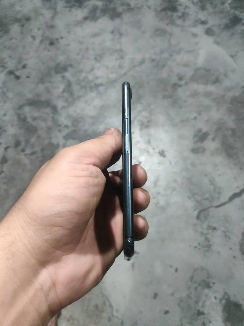 iPhone 7 3