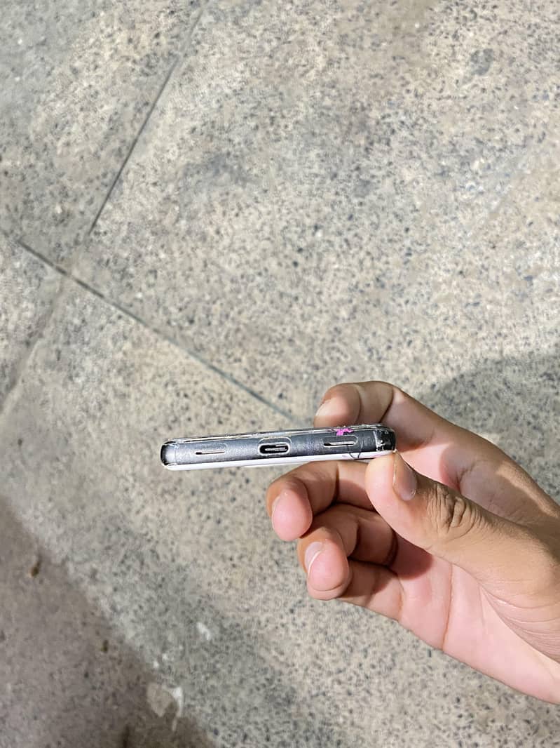 Google Pixel 6a 10