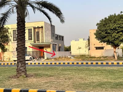 Corner on 40 Feet Road -5 Marla Plot No- 1581 Block D Top Location of Phase 9 Town DHA Lahore For Urgent Sale