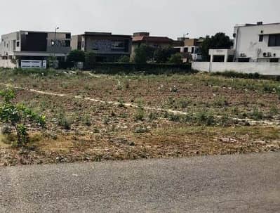 Kanal Pair Plot No- 3550 And 3551 Block Y - Total 40 Marla Plot On Top Location of Phase 7 DHA Lahore For Urgent Sale
