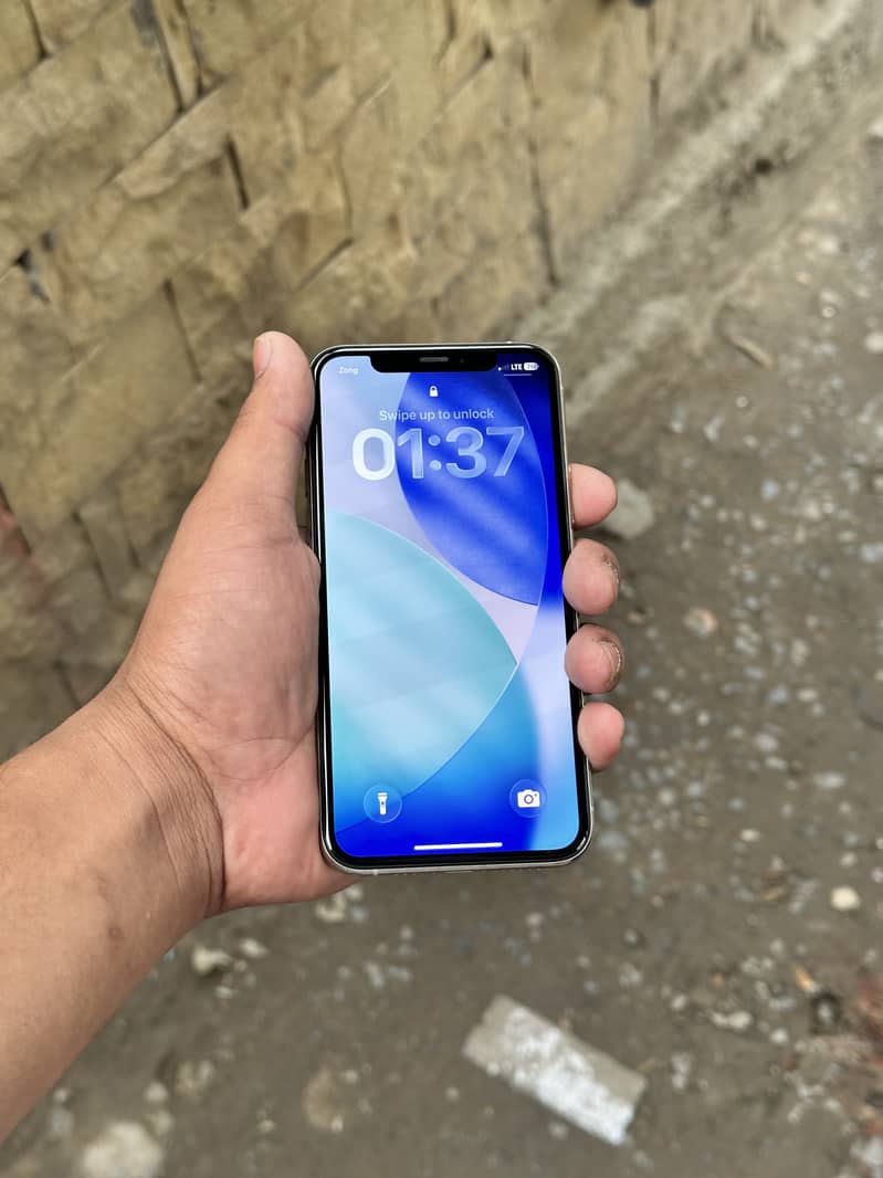 iPhone 11 Pro 3