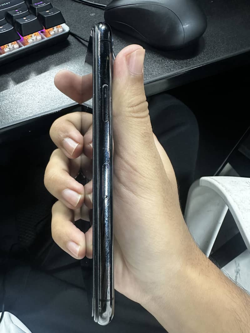 iPhone 11 pro 3