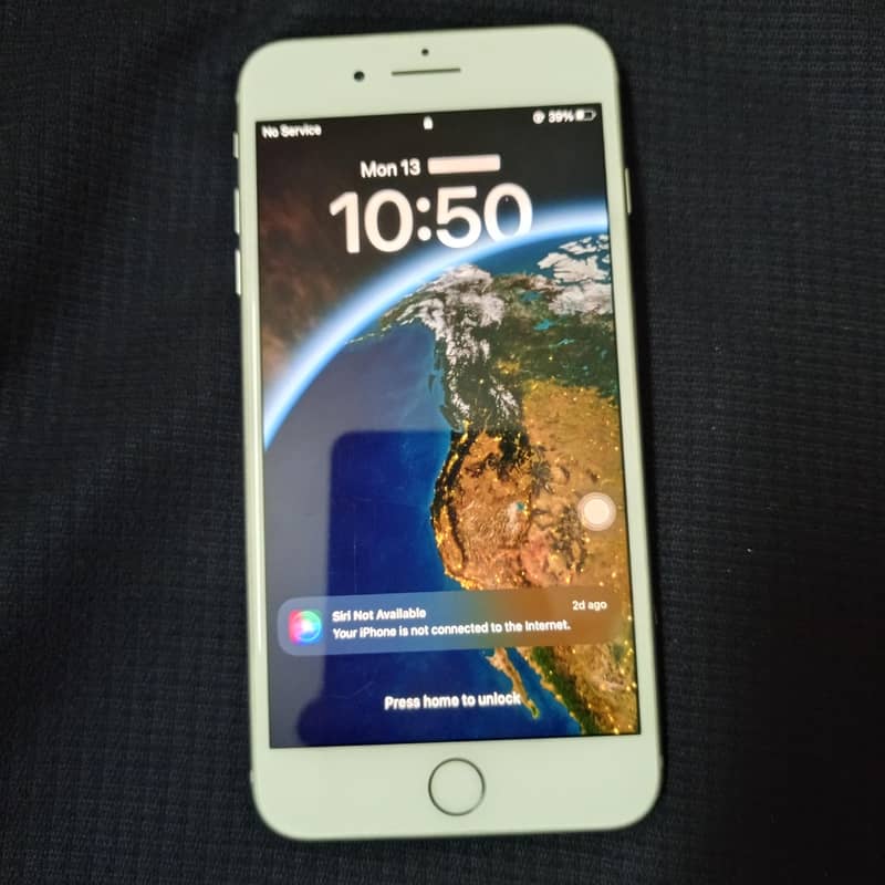 Apple iPhone 8 Plus 0