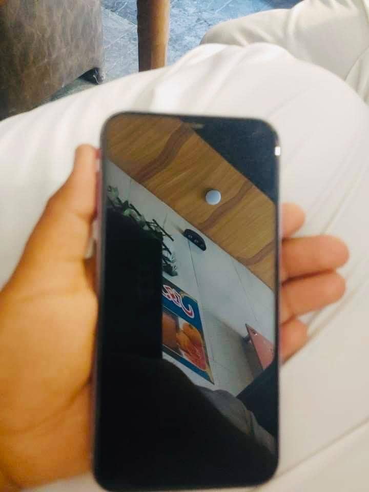 iPhone 11 1