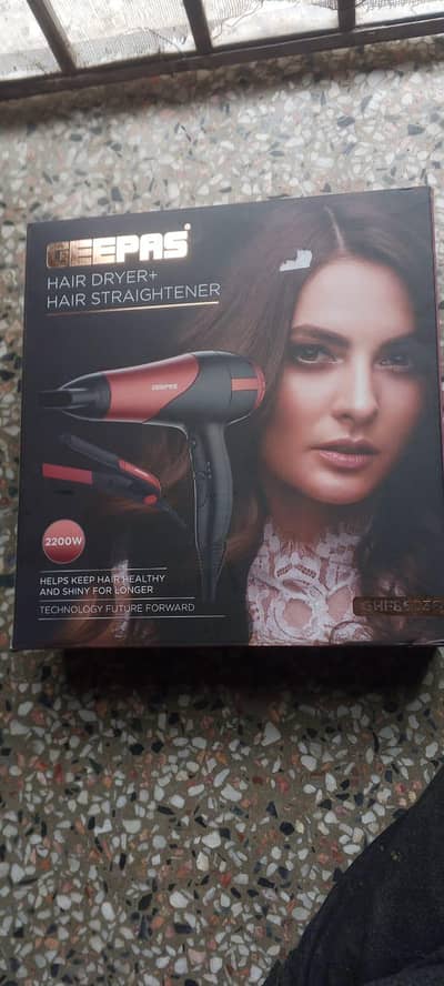 (Geepas)---hair straightener end dryer.