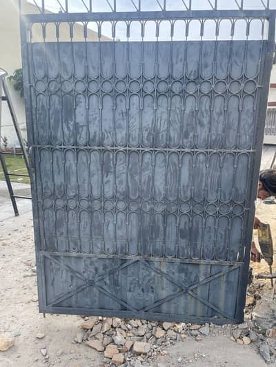 Iron gate