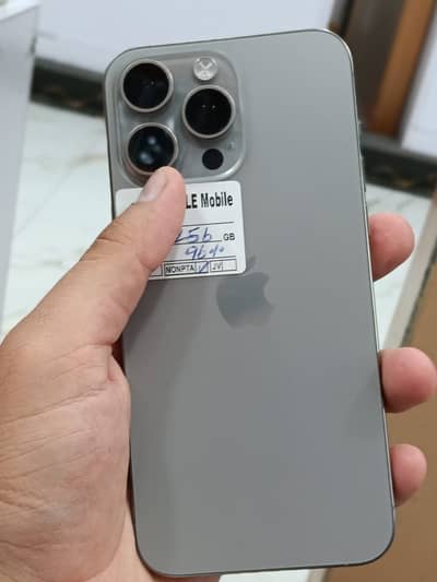 Apple iPhone 15 Pro Max