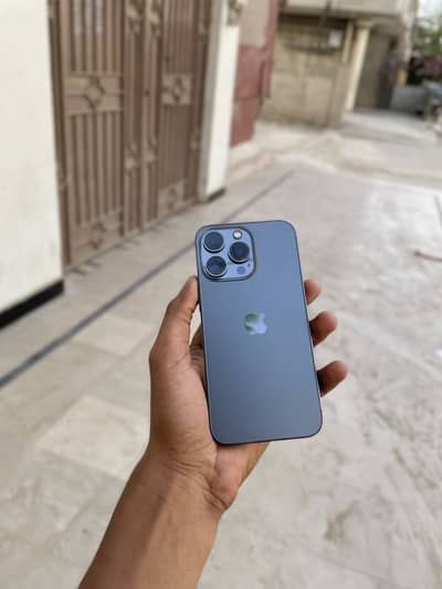 Apple iPhone 13 Pro