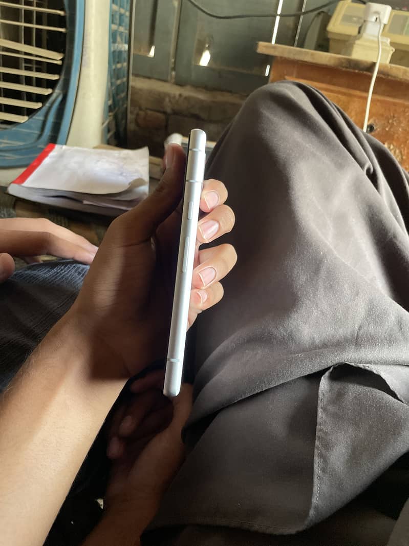 Google Pixel 7a 1