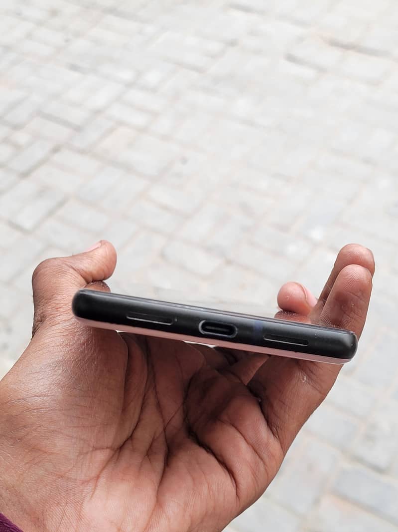 Google Pixel 6 5