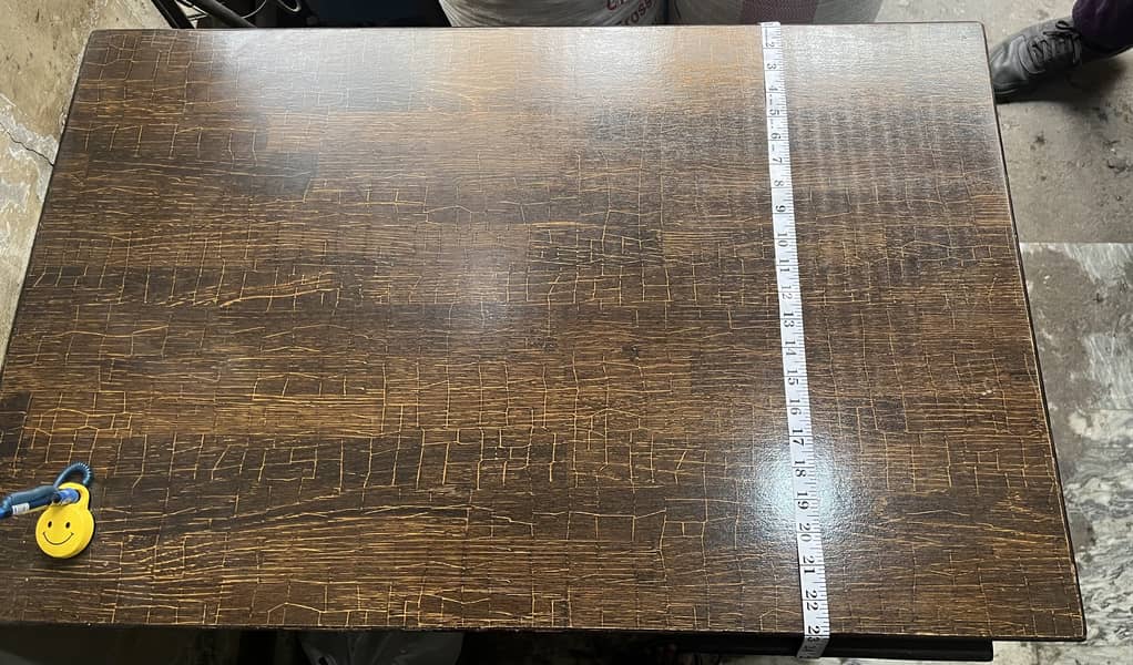 Computer table 1