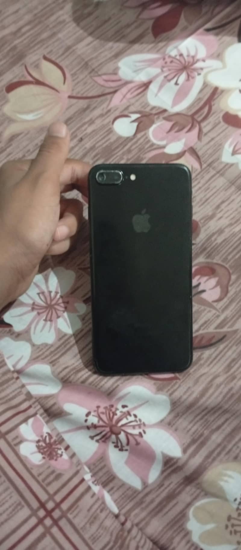 Apple iPhone 7 Plus 0