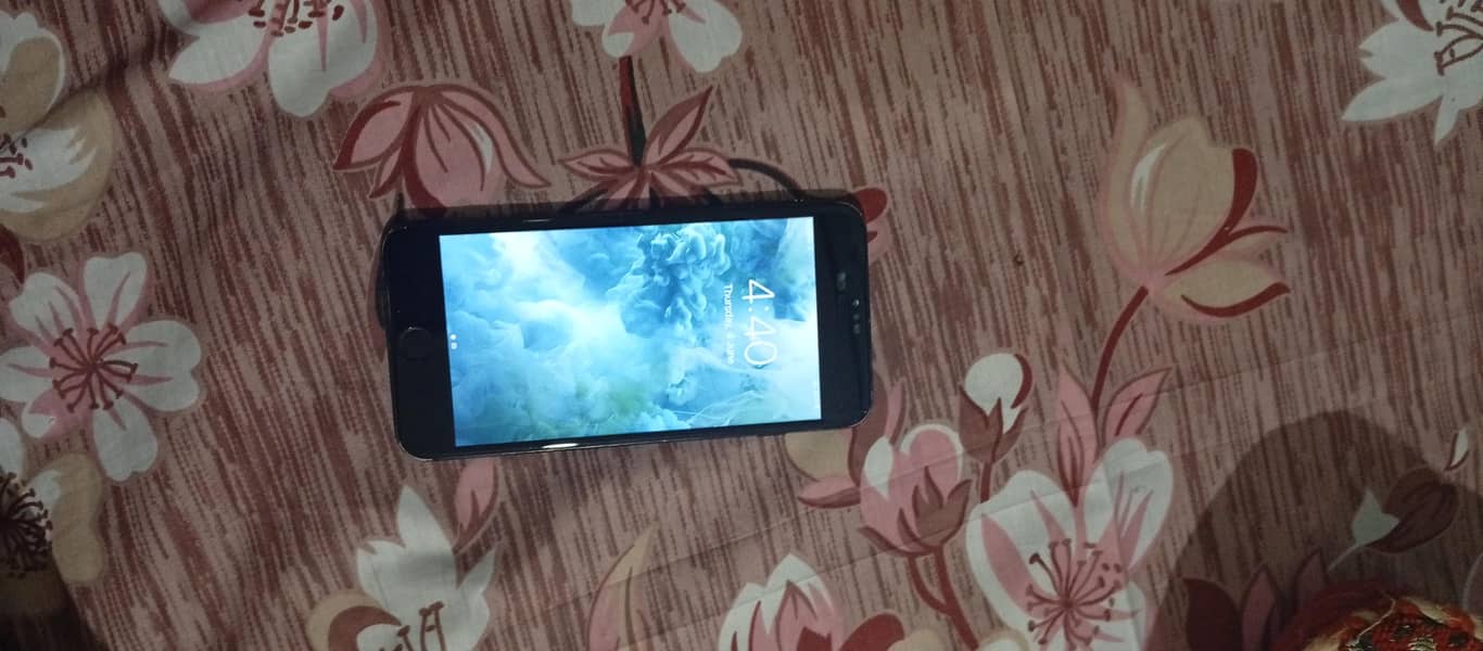Apple iPhone 7 Plus 4