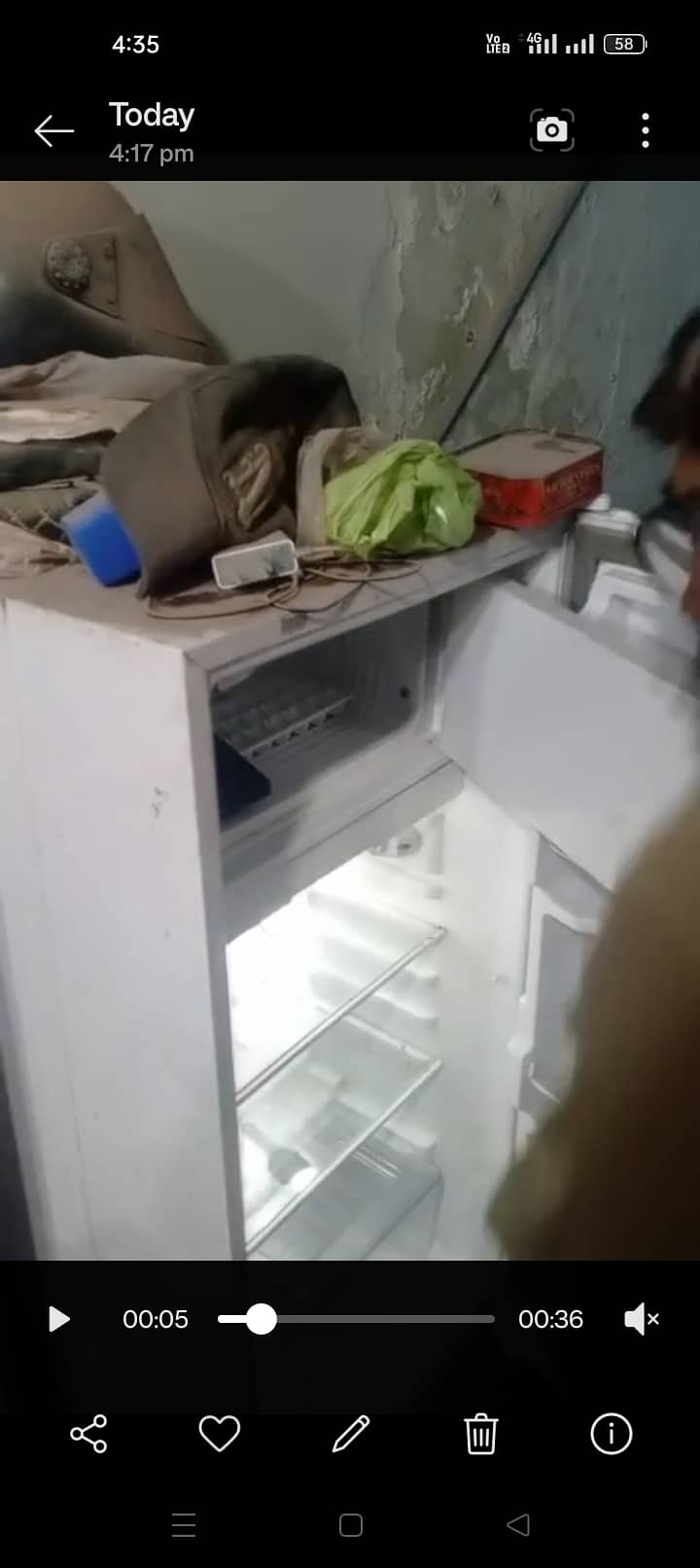 Mini fridge 0