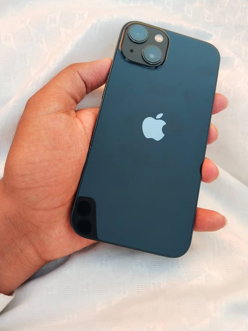 Apple iPhone 13 4