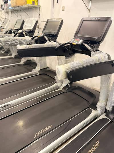 Life Fitness Gym Treadmill | Imported Treadmill | Treadmill for gym