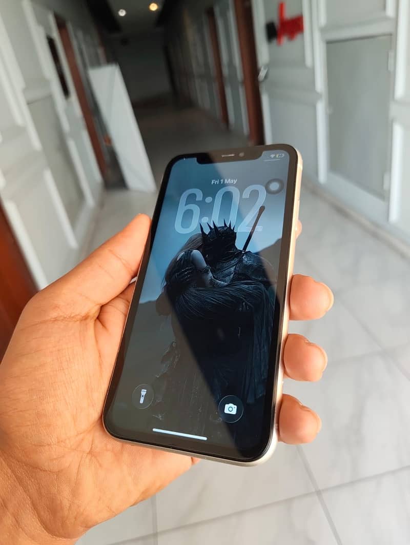 Apple iPhone 11 0