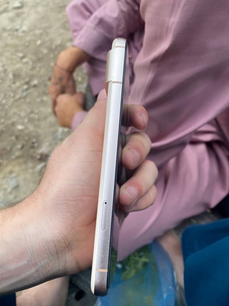 Google Pixel 8 1