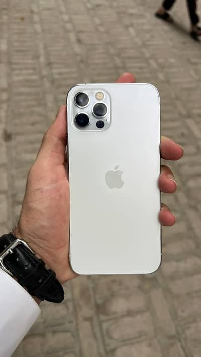 Apple iPhone 12 Pro