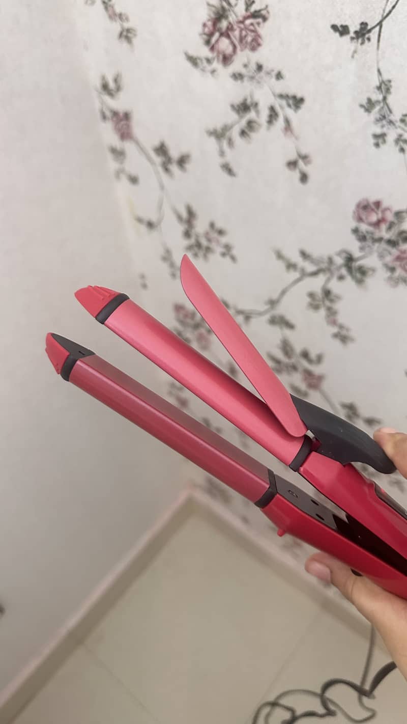 small straightner 2