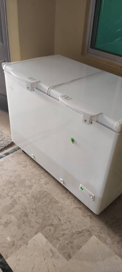 Haier double door Inverter deep freezer 6 days used