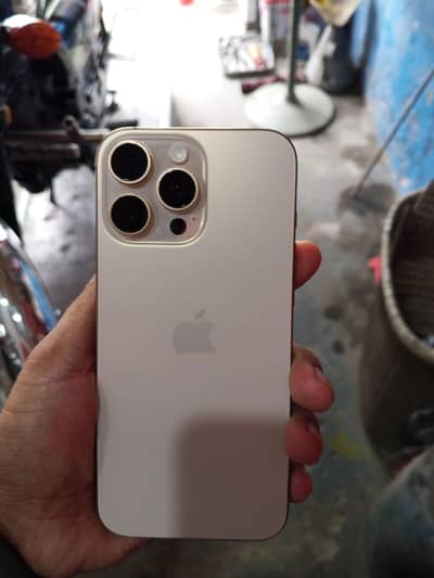 Apple iPhone 16 Pro Max