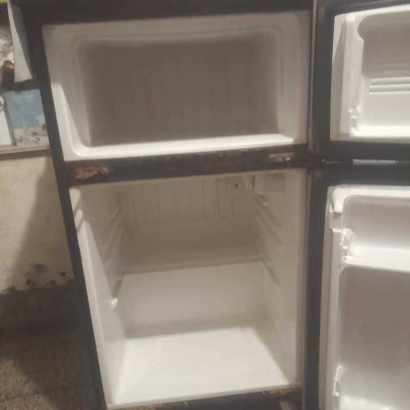 mini fridge 3