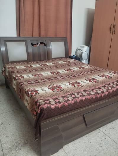 Queen Bed
