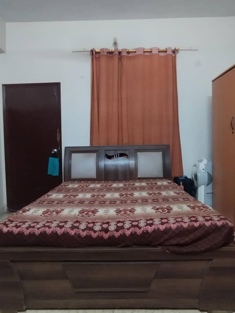 Queen Bed 1