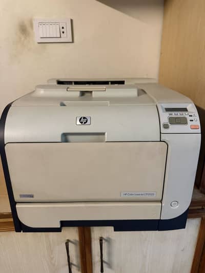 HP laser jet cp2025